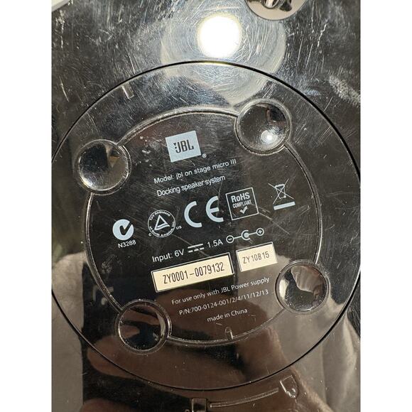 JBL ON STAGE MICRO III Portable Music Loudspeaker For IPhone / Ipod Aux Input - Picture 6 of 6